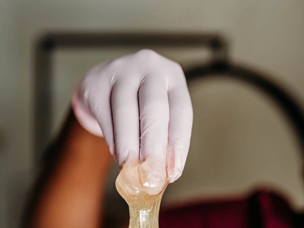 Sugaring Eyebrow Clean Up